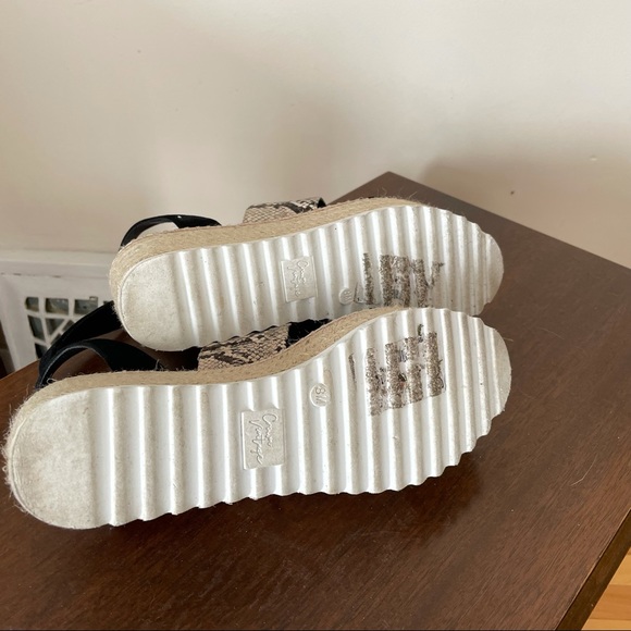 Crown Vintage Espadrilles - Picture 2 of 5